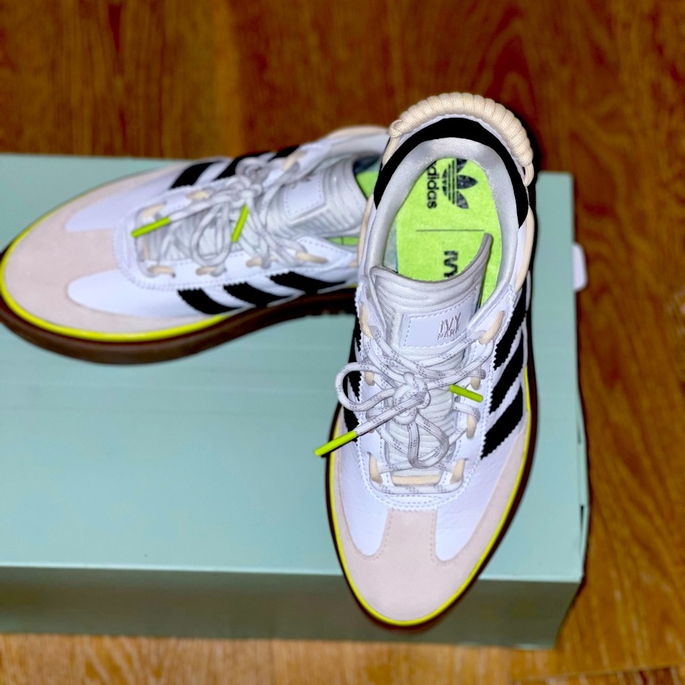 Beyonce’s IVY PARK x adidas Supersleek 72                        Women’s Size 6